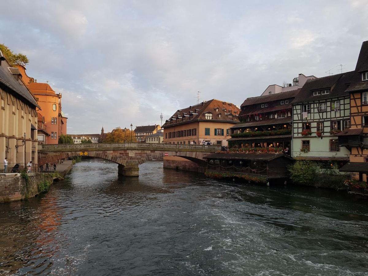 L'Eurosebastopol Strasbourg Luaran gambar